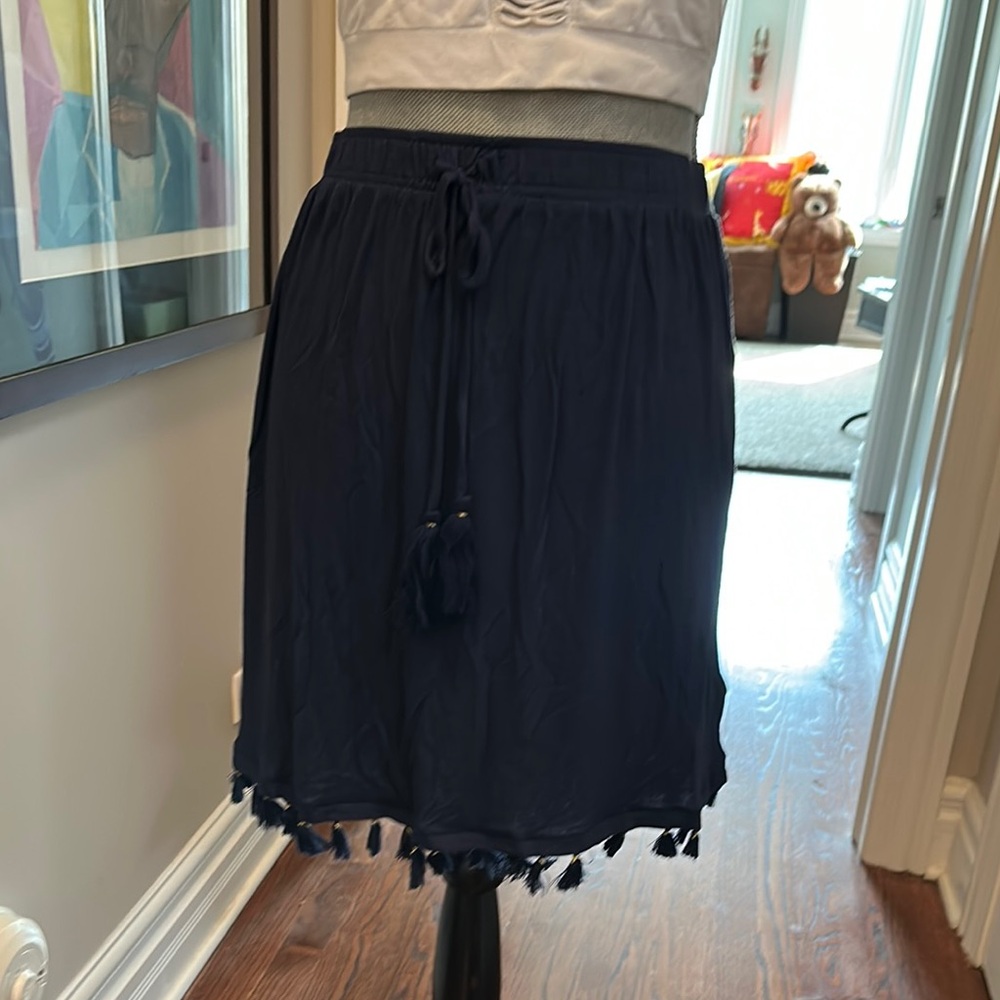 Lilly Pulitzer Navy Tassle Skirt - never worn!
